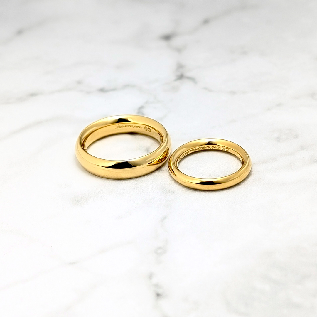 純金輝く鏡面仕上げ｜鍛造の結婚指輪