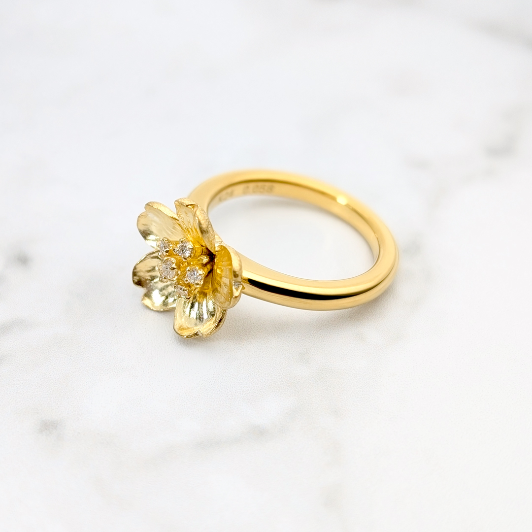 tanzo-engagement-ring-Blooming Light